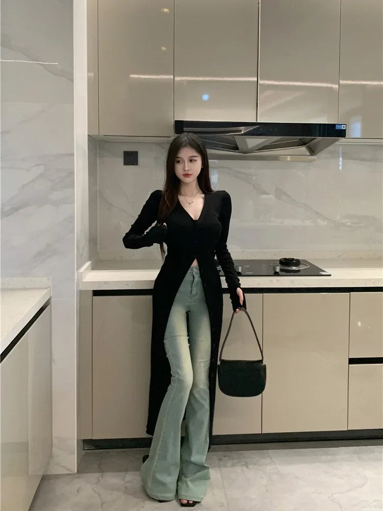 Lazy Vintage V-neck Black Cardigan Women Autumn Slim Fit Sun Protection Tops Y2k E- Long Sleeve Knitted 250106
