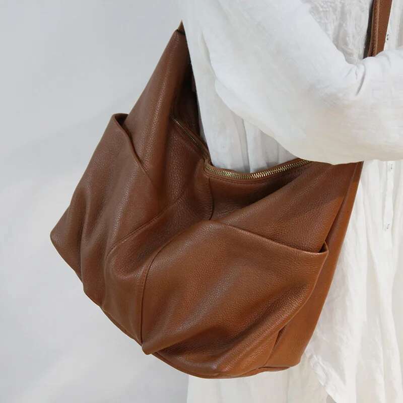 2021 First Layer Cowhide Crossbody Female New Korean Version Large Capacity Leisure Shoulder Bag