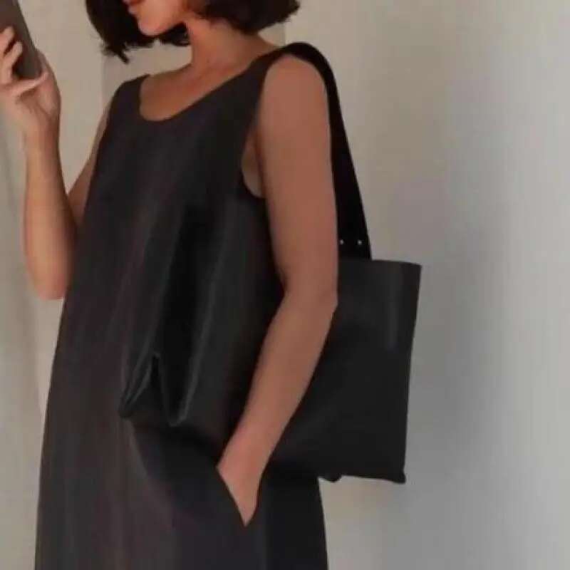 2025 High Quality Cowhide Single Shoulder Women's Simple And Casual Large Capacity Horizontal Square Crossbody Bag For Women