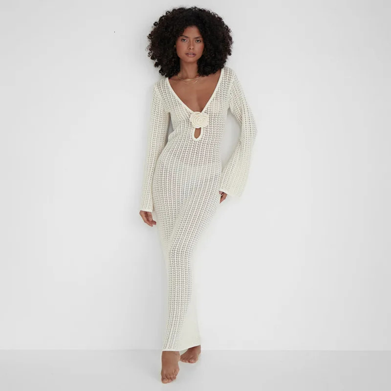 Para Praia Hollow Out Knitted Long Dress Beach Bikini Cover Swimwear Ups Sexy Outfits for Women Beachwear 250106