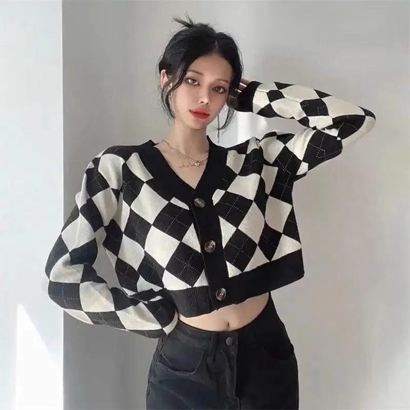French Autumn Winter Womans Clothes Plaid Short Knitted Cardigan Thin Sweater Jacket Loose Soft Lazy Style Fashion Ins 250108