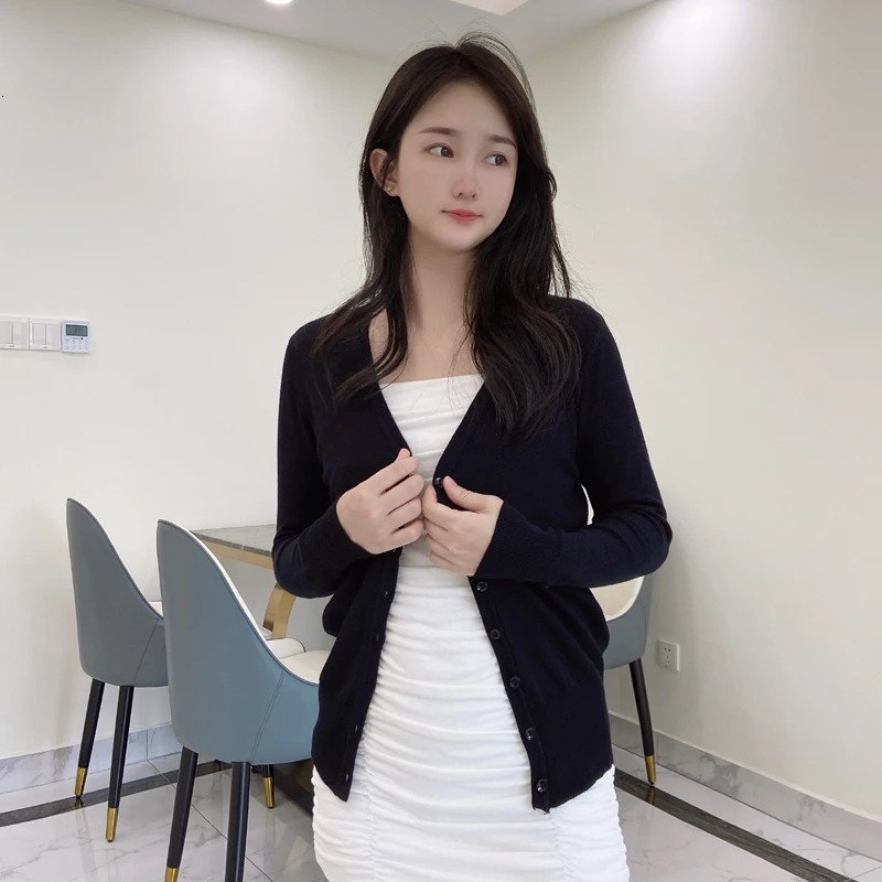 Korean Fashion Black Cropped Blouses Cardigan Female Clothing Sweaters Jersey Long Sleeve Top Womens Coat Spring Style 250108