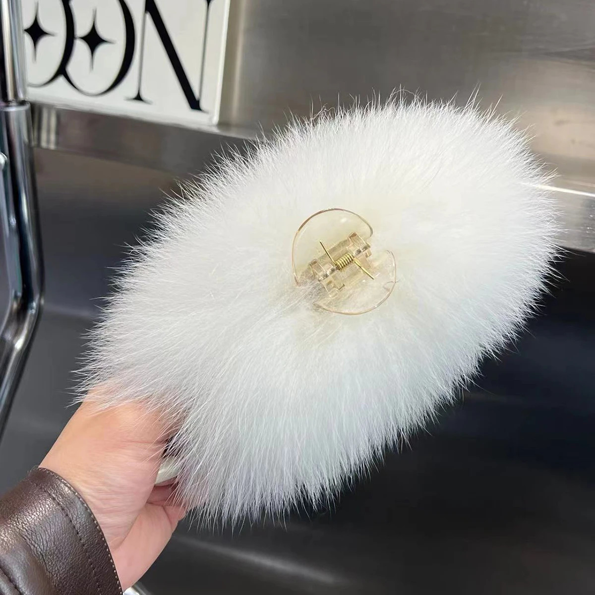 Real Fox Fur Hair Clips Headdress Cute Hair Accessories For Women Plush Scratching Hair Headdress Fashion Girls Hair Accessoreis 250103