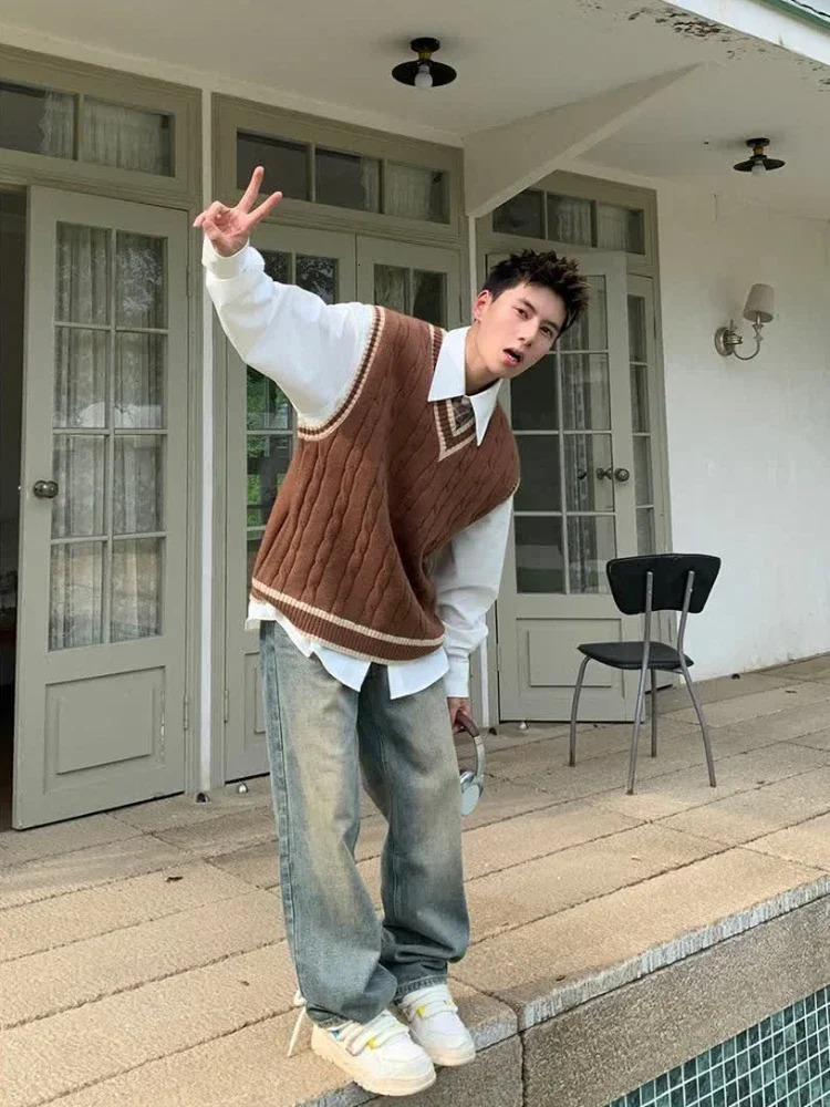 V Neck Knit Sweater Male Black Waistcoat Striped Brown Vest Mens Clothing Sleeveless Aesthetic Meme Old Korean Autumn Clothes A 250107