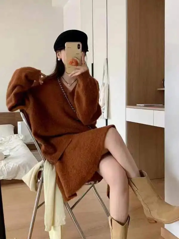 Womens Korean Retro Raccoon Velvet Sweater Casual Half Skirt Elegant 2Piece Set Spring and Autumn 250106