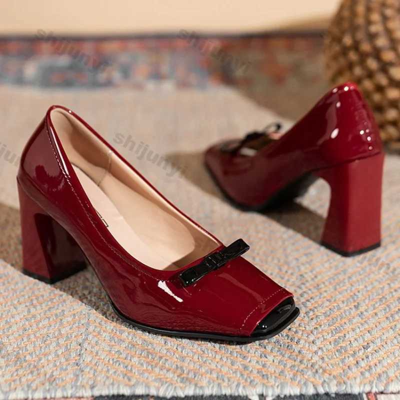 New Arrival Womens patent leather high heels pump new fashion slider thick high heels single shoes womens Pointed Toe thick high heels party shoes T25