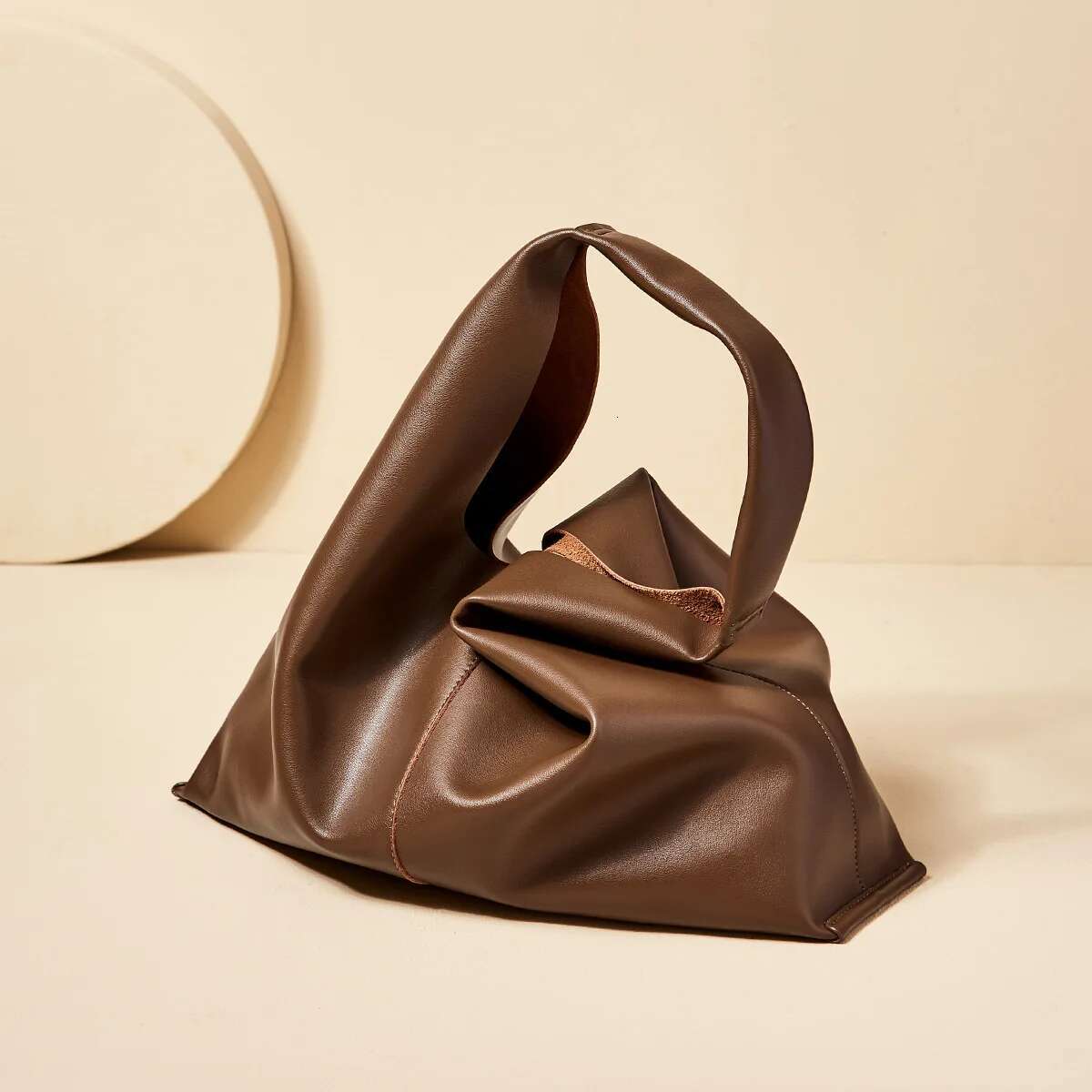 2025 Tote Large Capacity Commuter Shoulder Winter Leather Women's Fashion Armpit Designer Bag