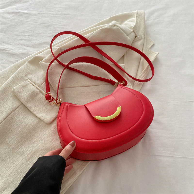 Bag Fashionable And Minimalist Temperament Commuting Shoulder For Women In Early Spring 2024, Textured Underarm Bag, Korean Version Saddle Bag Trend