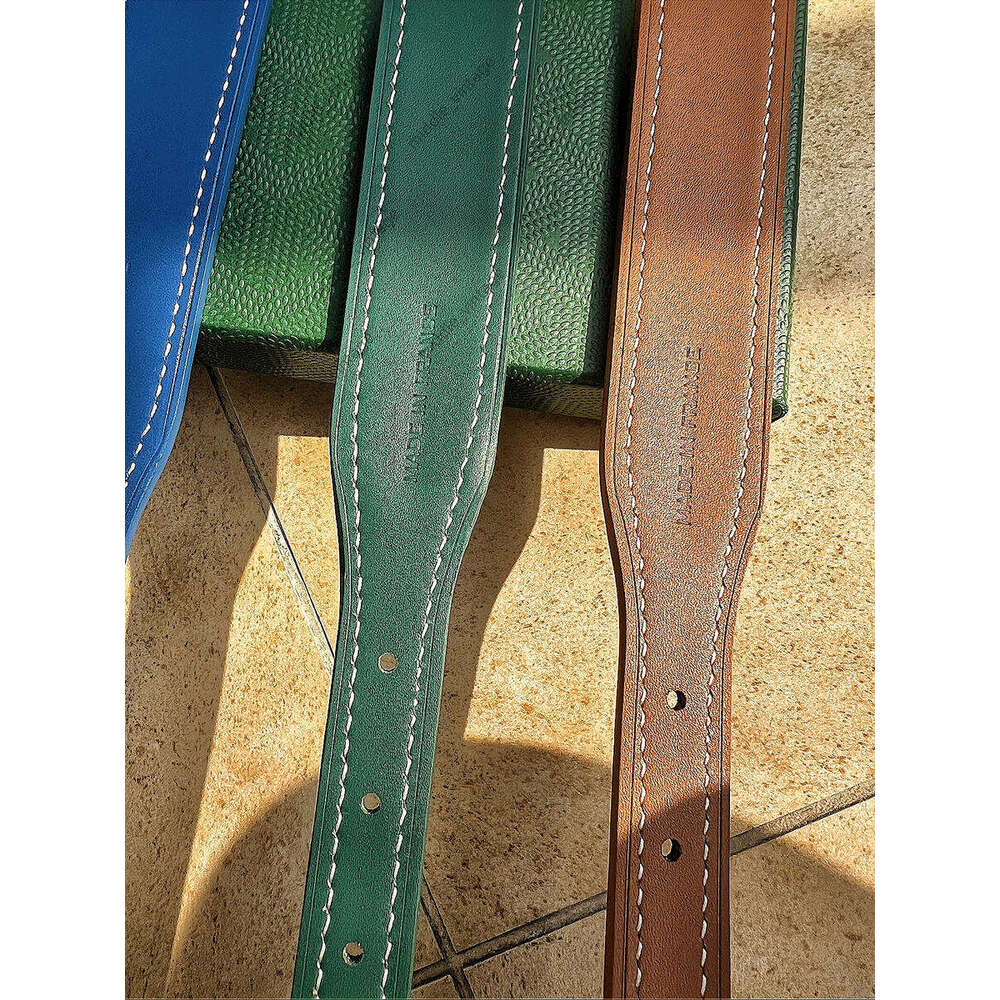 2025 new Ins Classic Cow Leather Pet Collar Dogs Leash Set Gift Box