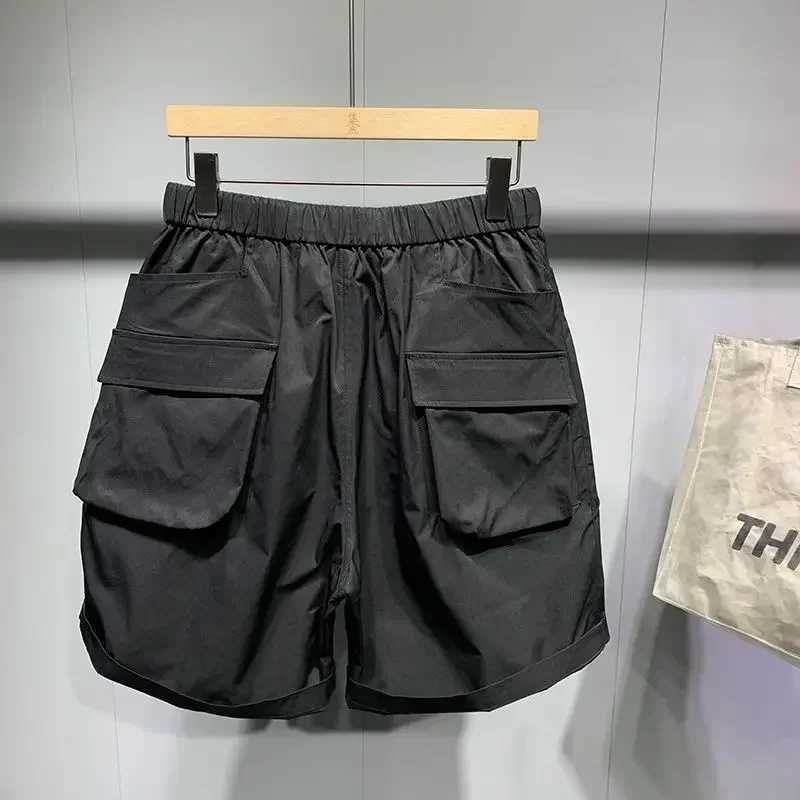 High Quality Summer mens black streetwear oversized cargo multi pocket shorts fitness track shorts T250110