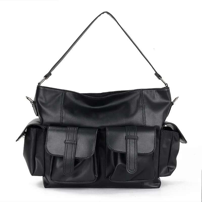 European And American Women's Retro Large Capacity Shoulder Fashionable Classic Black Stray Commuting Exquisite Tote Bag