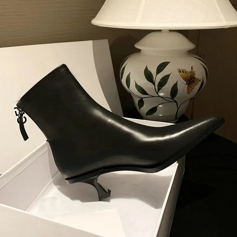 QUTAA 2025 Fashion Women Ankle Boots Sexy Autumn Winter Pointed Toe High Heels Genuine Leather Casual Black Shoes Size 34-43 250106