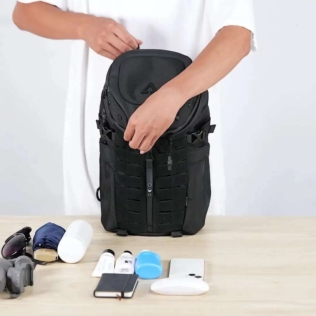 Ozuko For Men Waterproof USB Man Crossbody Anti-Theft Short Travel Messenger Sg Fashion Designer Chest Bag