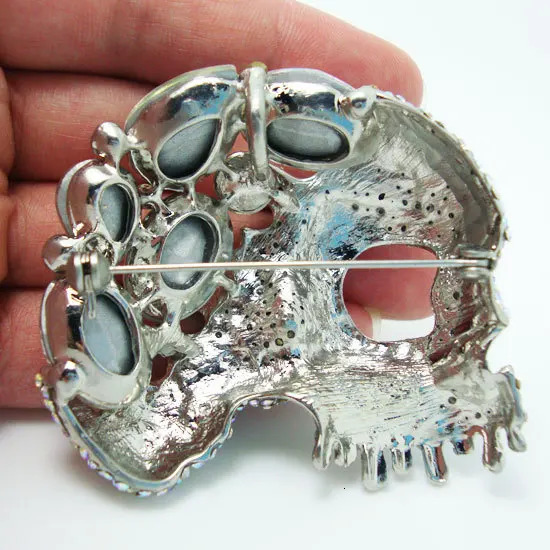 TTjewelry Classic Halloween White Color Eye Skull Crystal Rhinestone Brooch Pendant 250103