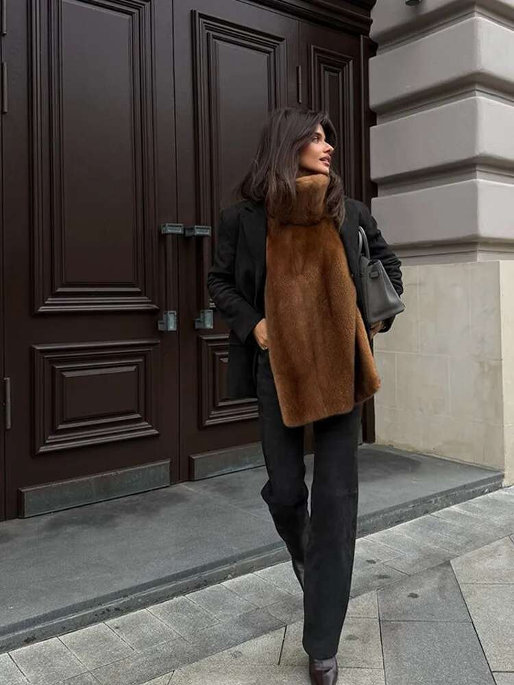 Fashion Women's Turtleneck Furry Fur Sleeveless Waistcoat Elegant Solid Thicken Warm Short Vest 2024 Lady Winter Street Outwear