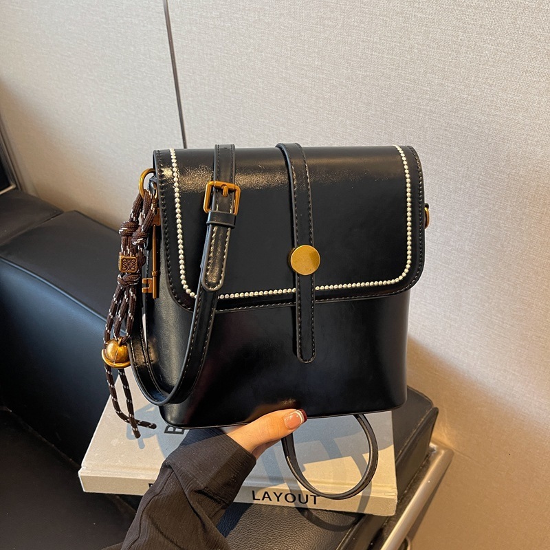 Bag Bag For Women 2025 New Trendy Mobile Phone Fashionable And Versatile, Student Covered Women's Bag, Single Shoulder Crossbody Bucket Bag