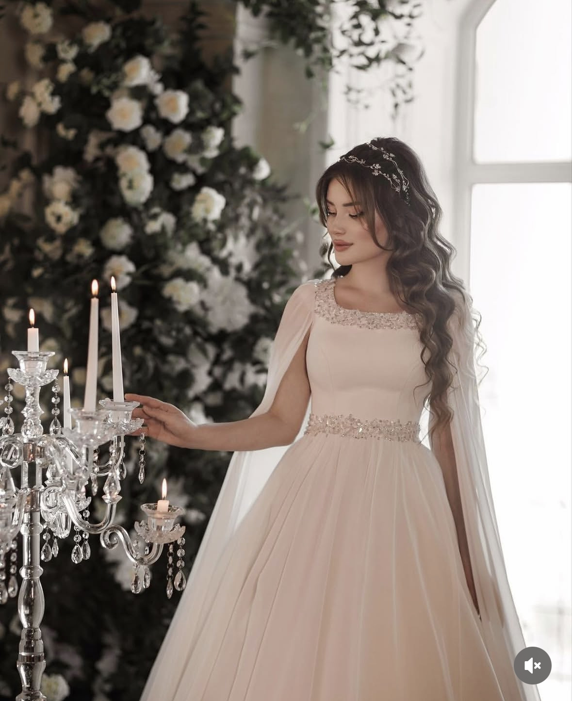 Simple Ivory Chiffon A-Line Wedding Dresses Cape Sleeves Crystals Sequins Beaded Square Neck Sash Elegant Long Bridal Gowns Custom Made 2025
