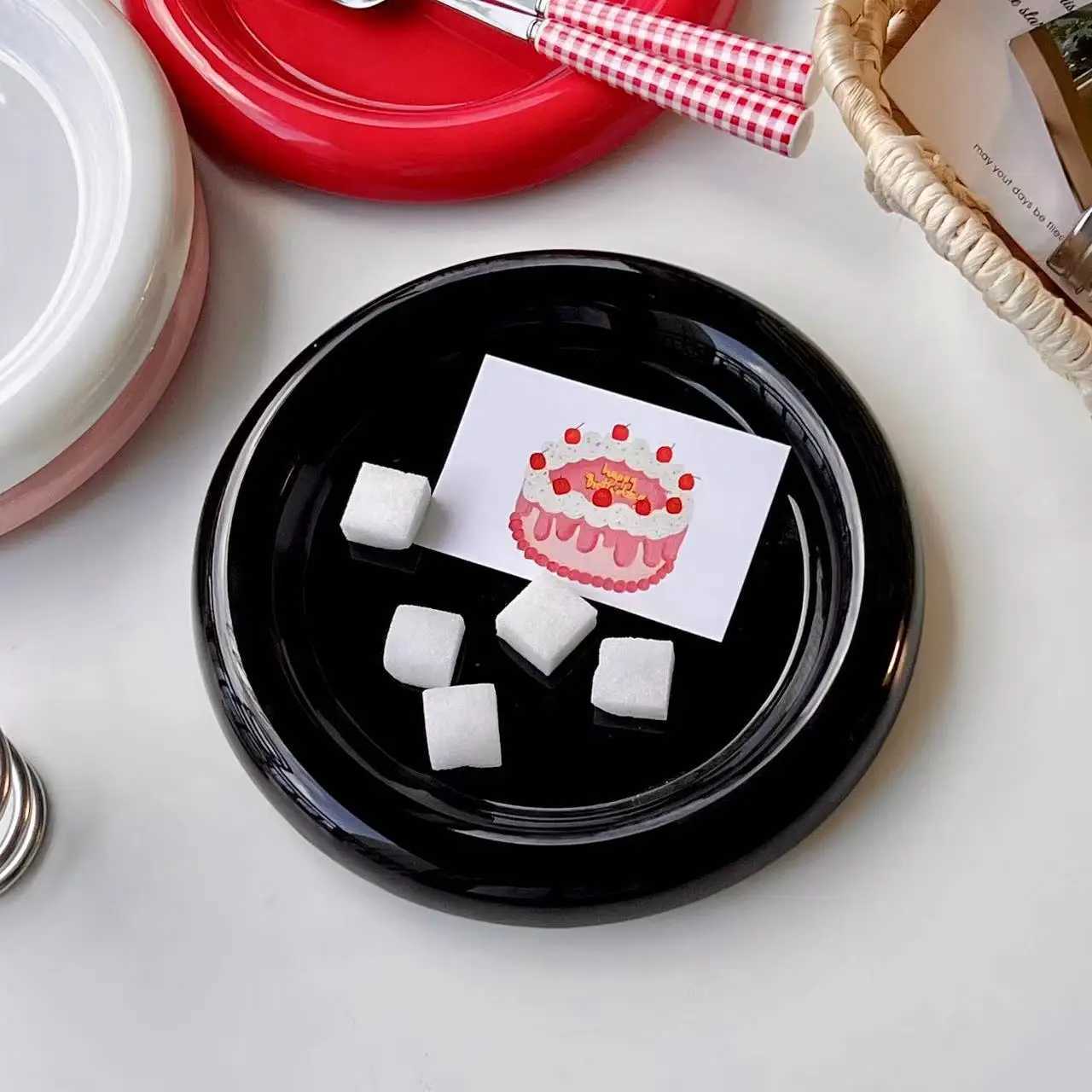 Dishes Plates Circular ceramic board with thick edges for Western cuisine creative steak Nordic tableware ceramic board for main dishes kitchen utensi
