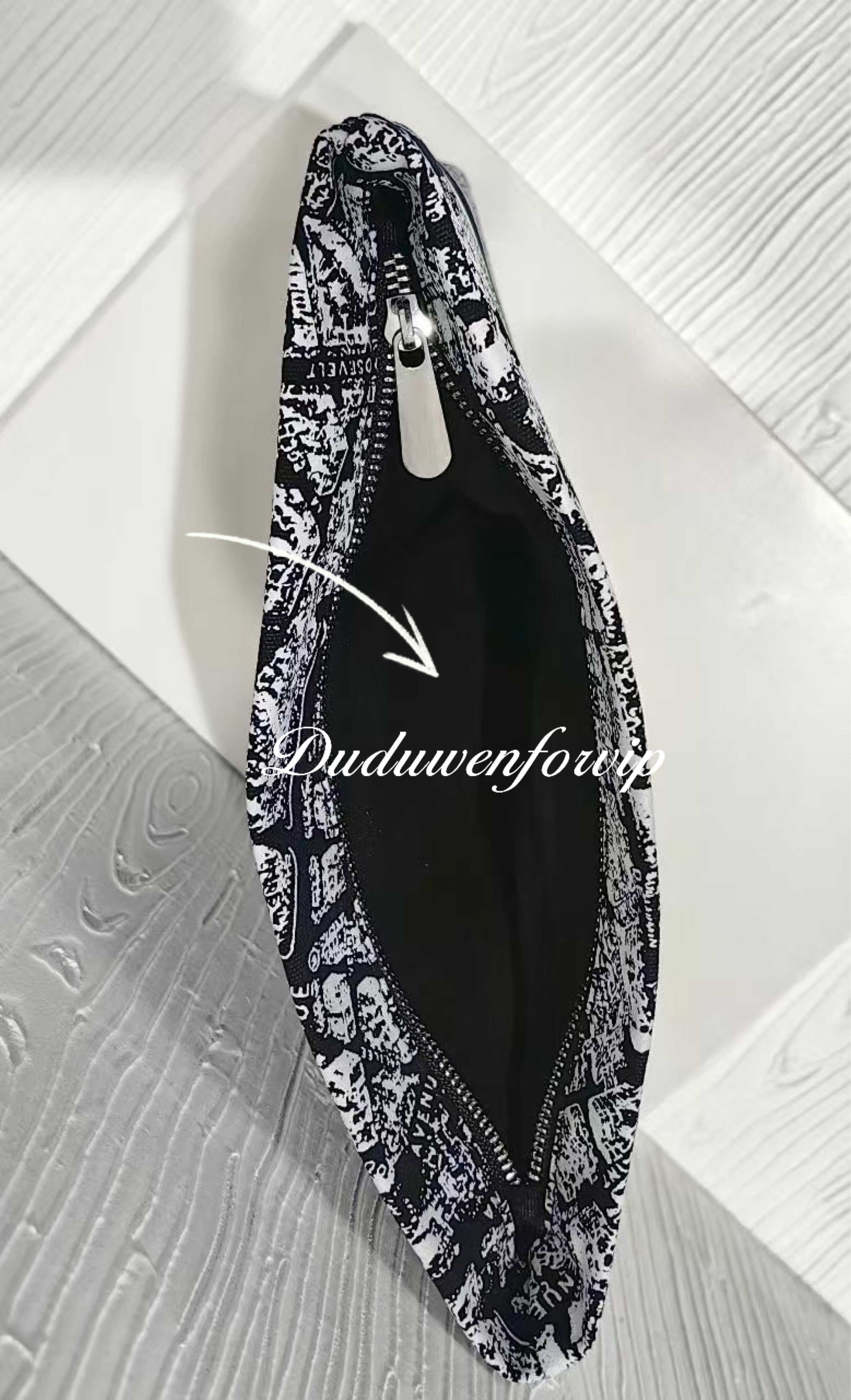 23X14.5CM Storage Bag Beaute.Gift Classic Cosmetics pouch Zipper Organization with packing box