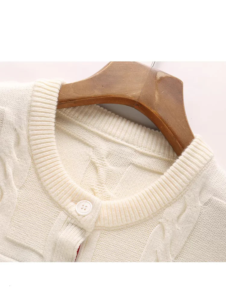 Womens Lazy Style Dog Jacquard Twist Knitted Cardigan Autumn Winter Oneck Casual Versatile Agereducing Short Sweaters Jackets 250108