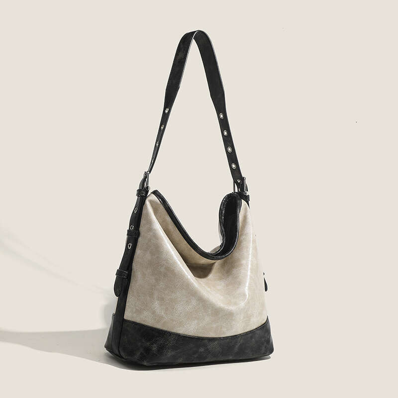 2025S Designer Bag New Women s Large Capacity High End Soft Leather Handbag Fashion Leisure Single Shoulder Crossbody Bag Outdoor Leisure Travel Stora