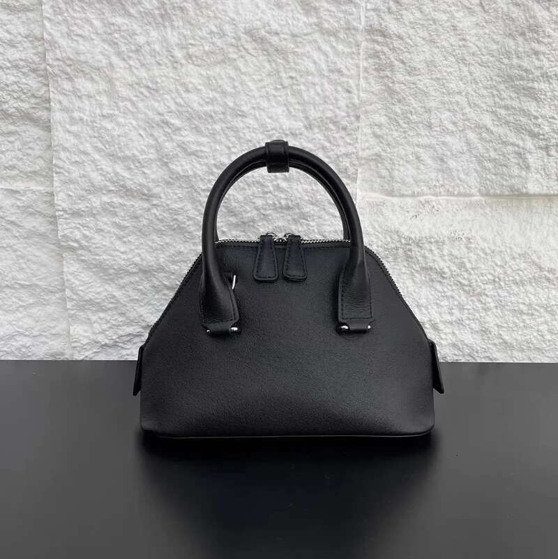 2025 New Mini Shell Shoulder Women Brand Design Elegant Cowhide Handbags High Street Fashion Bowg Bags Female
