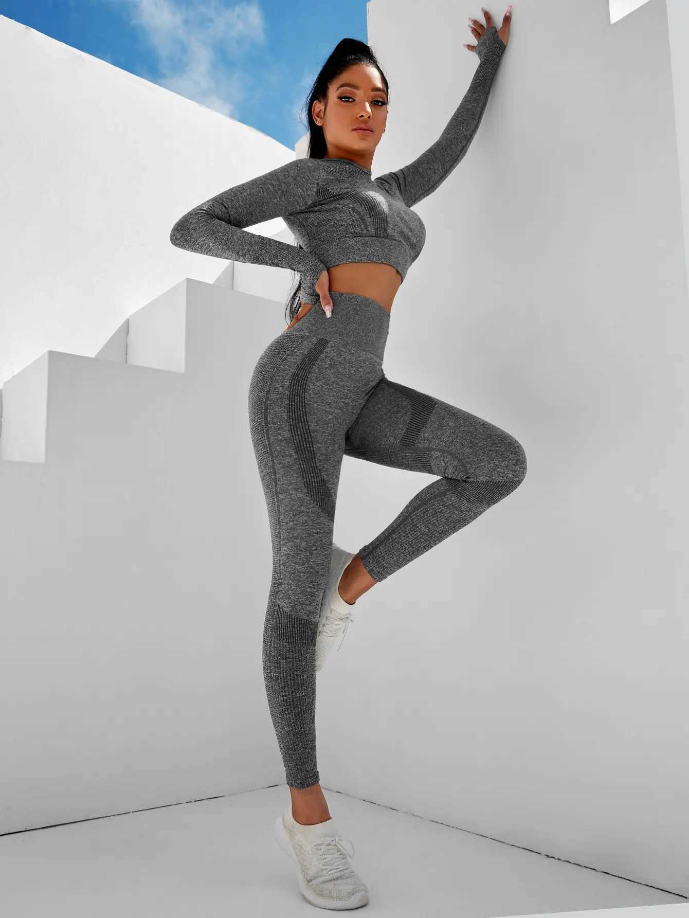 Autumn and Winter Yoga Long-sleeved Suit High-waisted Hip-lifting Abdomen-shrinkingSweat And Quick-drying Womens SportswearXJ250109