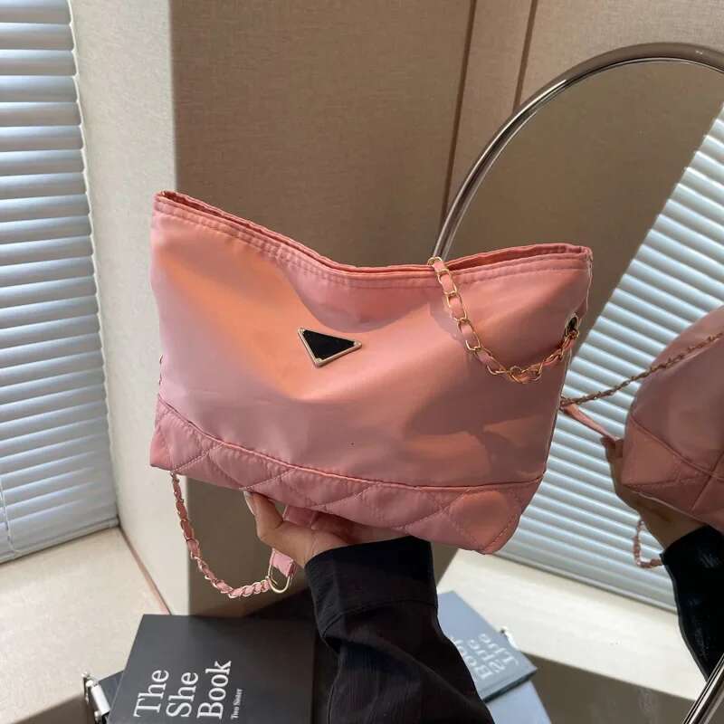 Versatile Women's Shoulder Large Capacity Dia Messenger Bag Stray Tote Bucket Handbag