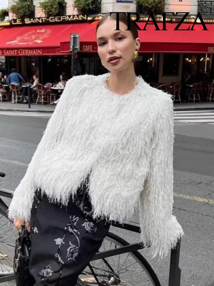 TRAFZA 2024 Womens Winter Street Short Faux Fur Casual Jacket Fashion Solid Color ONeck Long Sleeve Loose Thick 250103