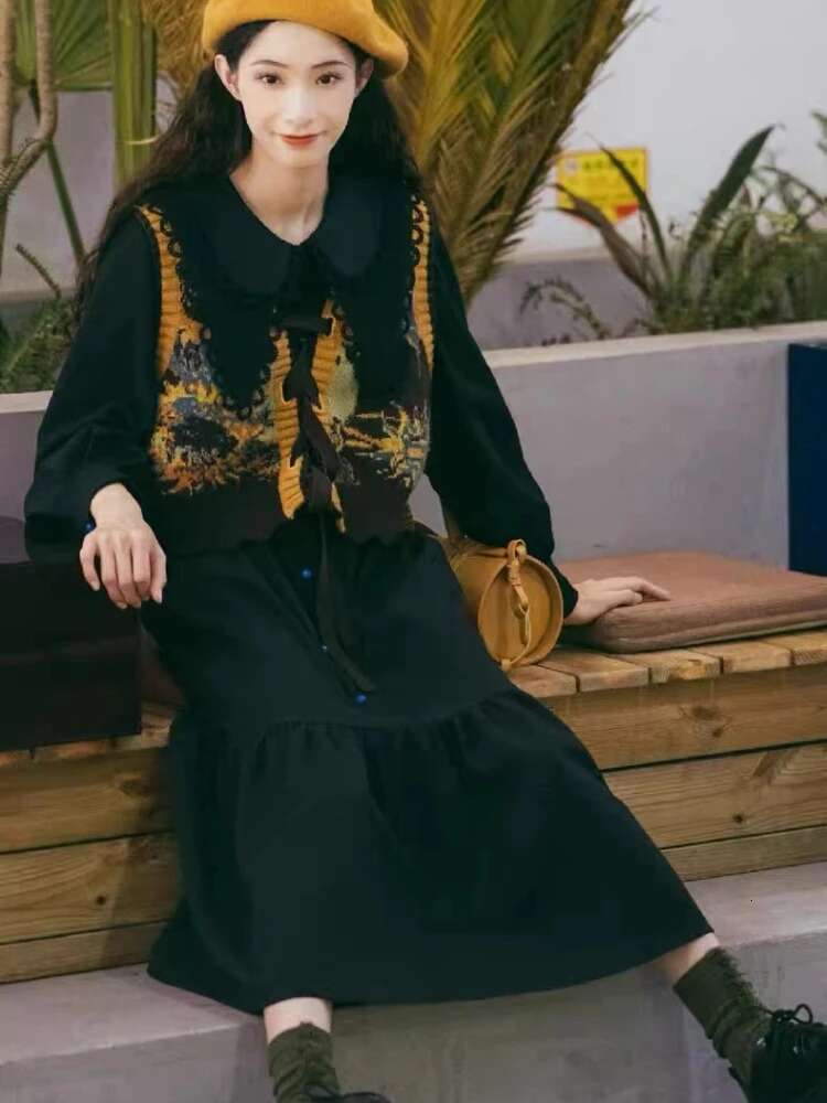 Vintage Oil Ral Painting Lace-Up Sweater Vest Women Fashion Young Sweet All-Match Popular Knitted Sleeveless Tops Girls Soft