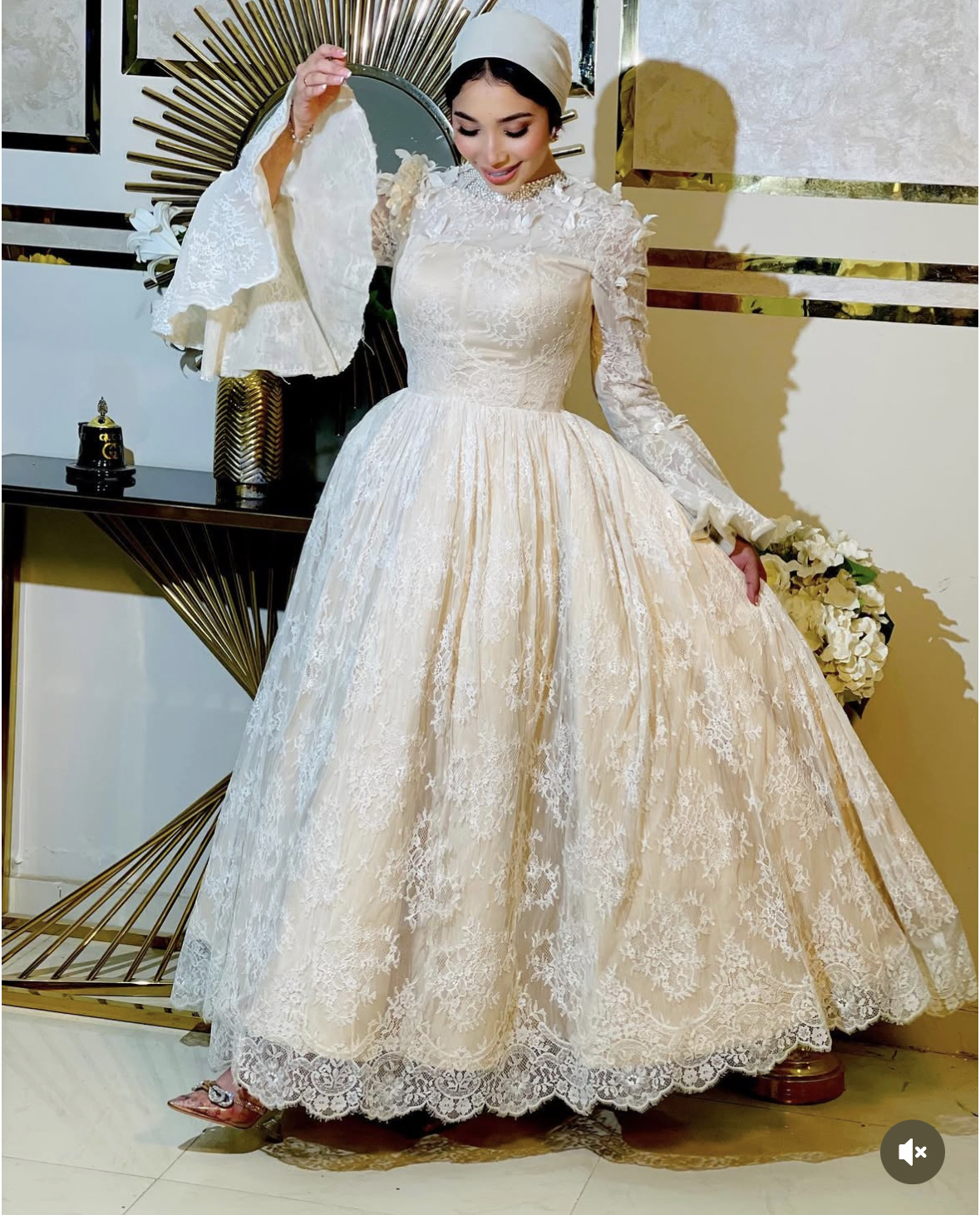 Modest Arabic Muslim Lace Prom Dresses With Flare Sleeves Butterfly Appliques Pearls Beaded Jewel Neck A-Line Floor Length Evening Gowns For Women