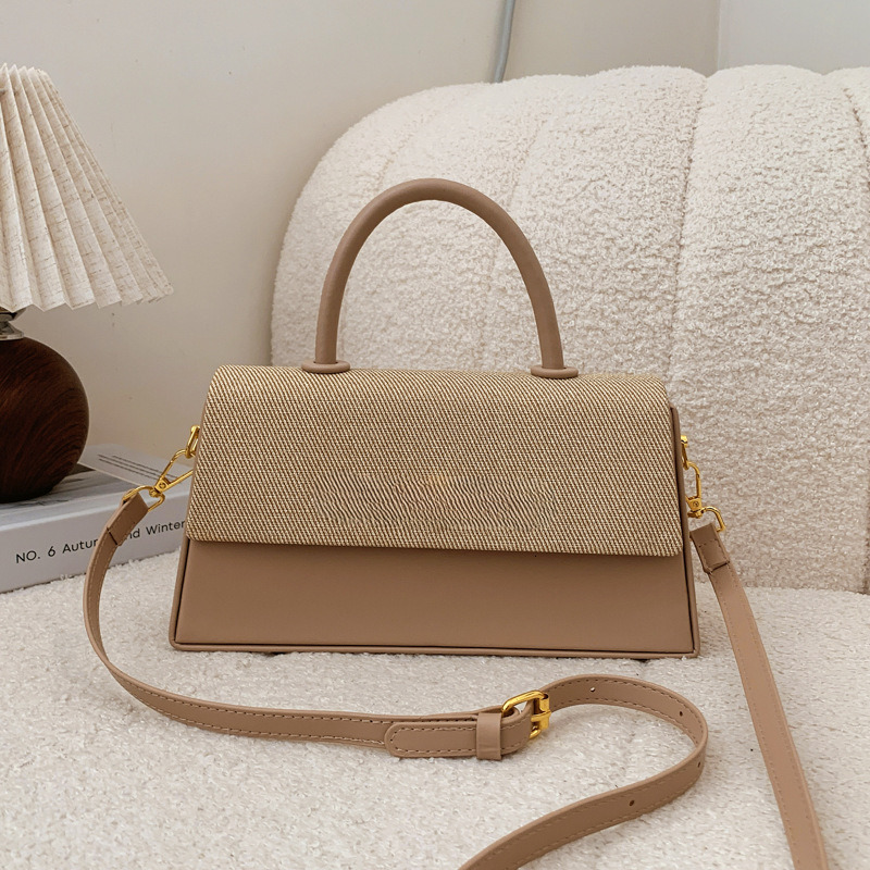 New Designer Bag Fashionable Women's Small Box Bag Shoulder Bag Diagonal Hard Shell Handbag Crossbody Bag Wallet Clip Bag