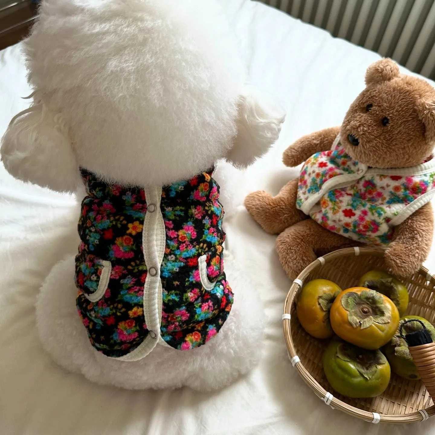 Small Dog Cotton Clothes Pet Classic Shabby Flower Coat Bichon Winter Clothes Teddy Warm Vest Pretty Dog ClothesXJ250109