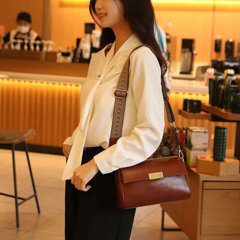 Crossbody Genuine Leather Patent Vintage Messenger Cowhide For School Large Capacity Women's Fashion Bag 2024 Polyester Soft Red