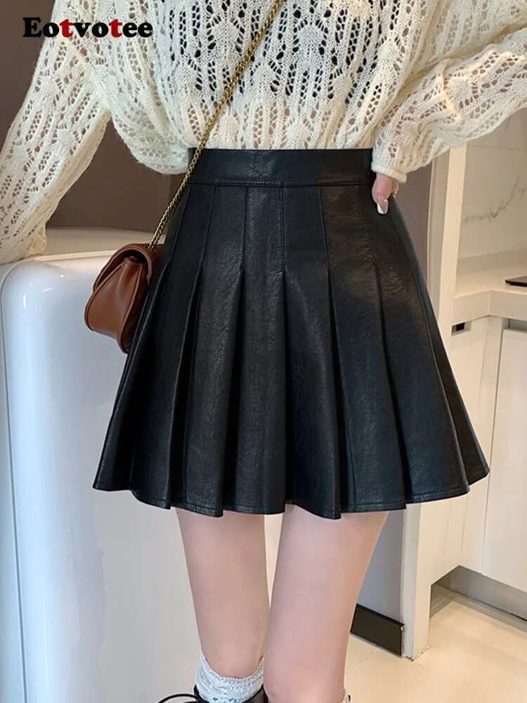 Streetwear Fashion Solid Women Casual High Waist Pleated A E 2024 New Autumn Winter Leather Short Skirt
