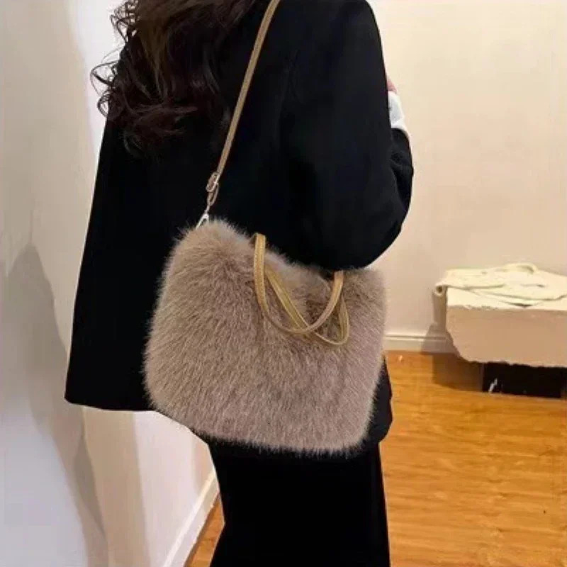 Faux Fur Tote Bag Womens Bucket Plush n Ladies Handbags Soft Winter Crossbody Shoulder Bags Bolsa Feminina 250106