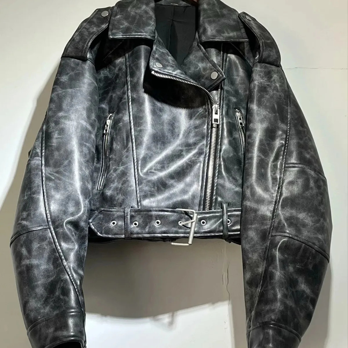 2025 Spring Autumn Womens Leather Jacket Casual Loose Washed Gradient For Women Zipper Lapel PU Short Slim Fit 250103