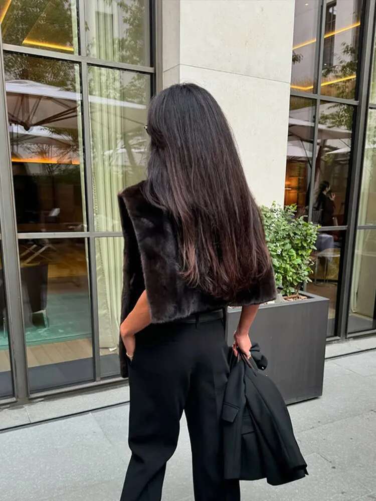 Fashion Women's Turtleneck Furry Fur Sleeveless Waistcoat Elegant Solid Thicken Warm Short Vest 2024 Lady Winter Street Outwear