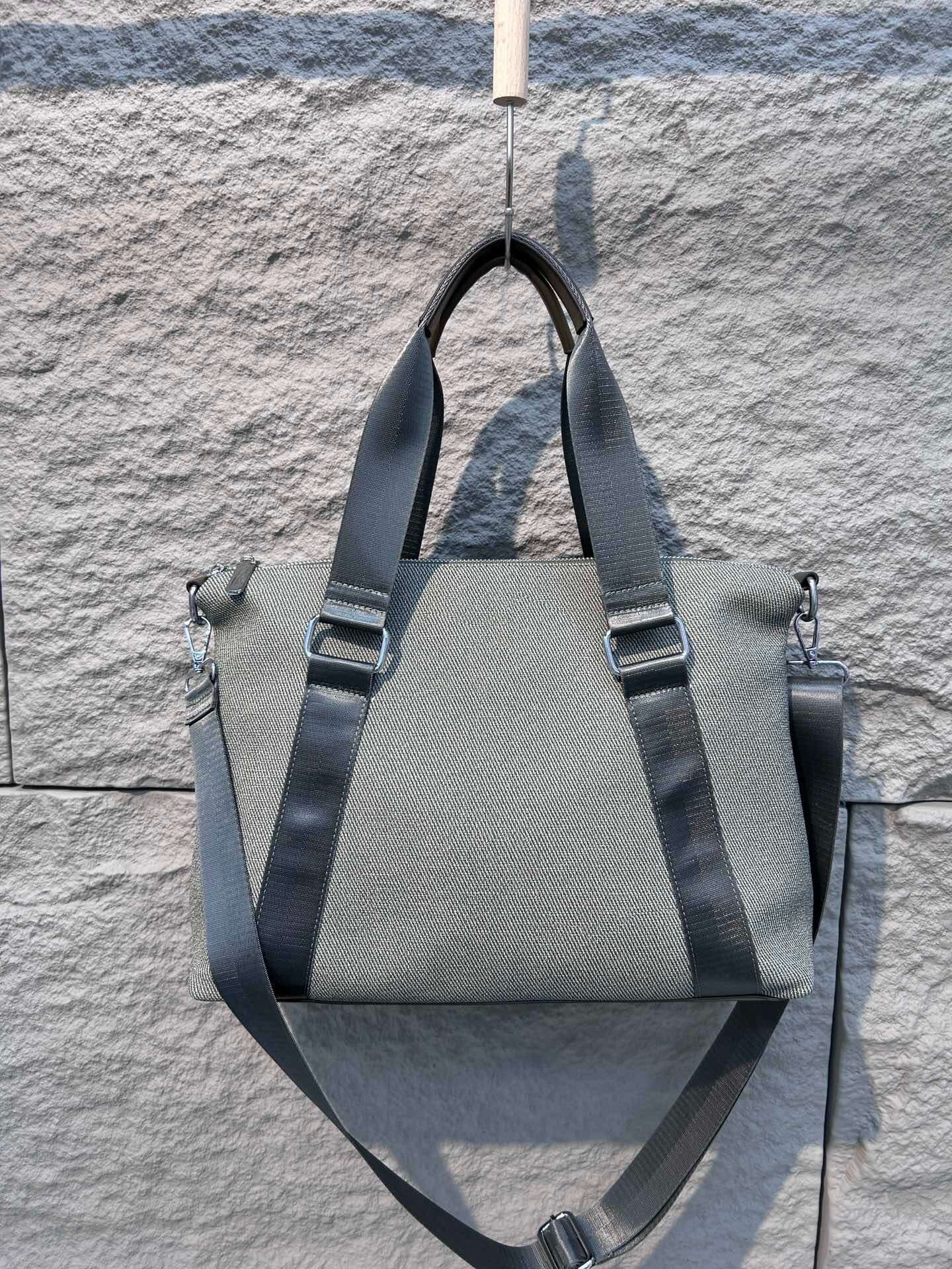 Bag Ordering High-End Fabrics, Large Capacity Women's Hand-Held Tote Bags, Fashionable And Versatile Single Shoulder Crossbody Bags