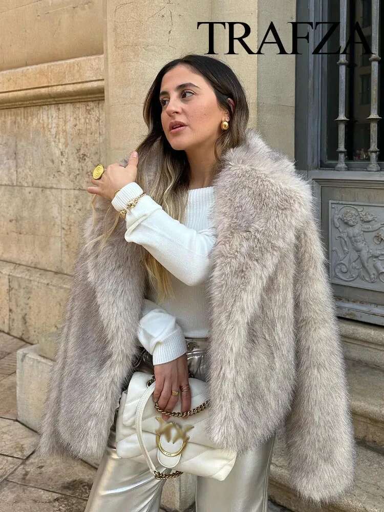 TRAFZA 2024 Winter Coats For Women Trend Artificial Fur Solid Loose Short Coat Female Vintage Chic Elegant Women's Cardigan