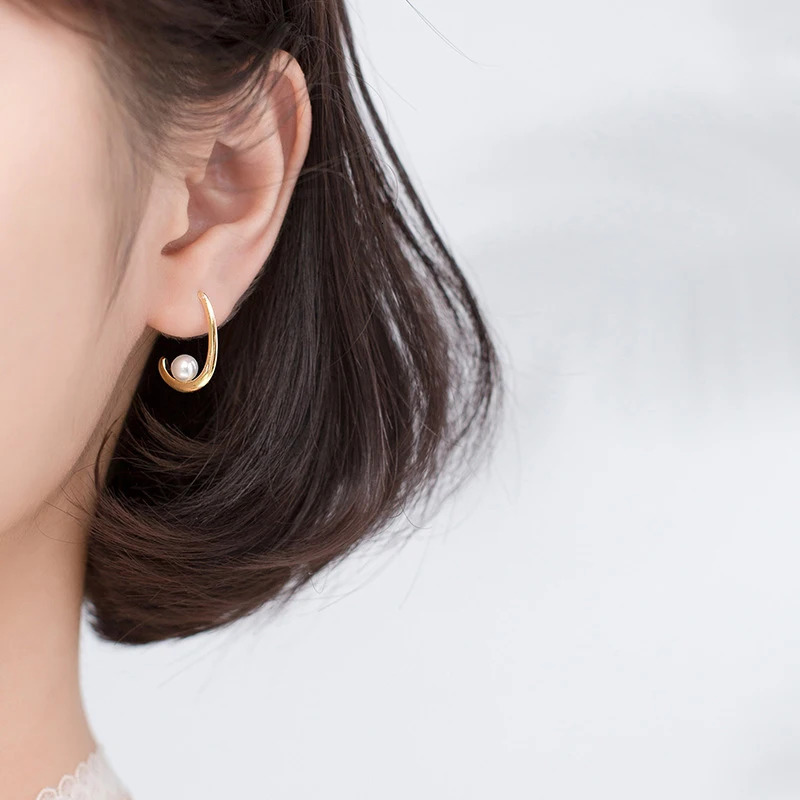 Modian Elegant Gold Pearl Water Drop shaped Earrings 925 Pure Silver Womens Fashion Pendant Earrings Exquisite Jewelry 250109