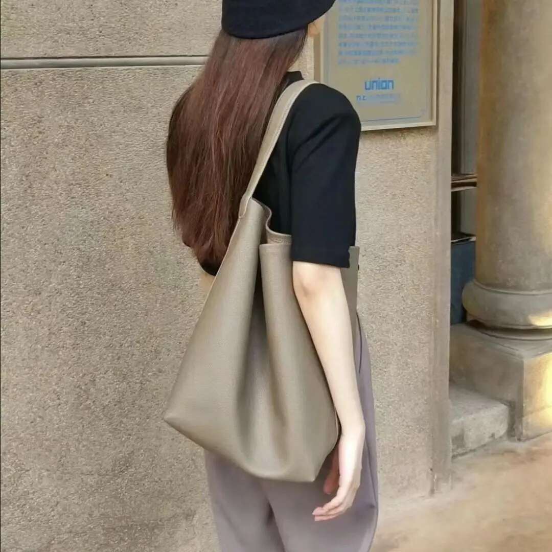2022 New Brand Women Fashion Lady Casual Leather Shoulder Bag Soft Underarm Pack Female Tote Bucket Handbag For Girls