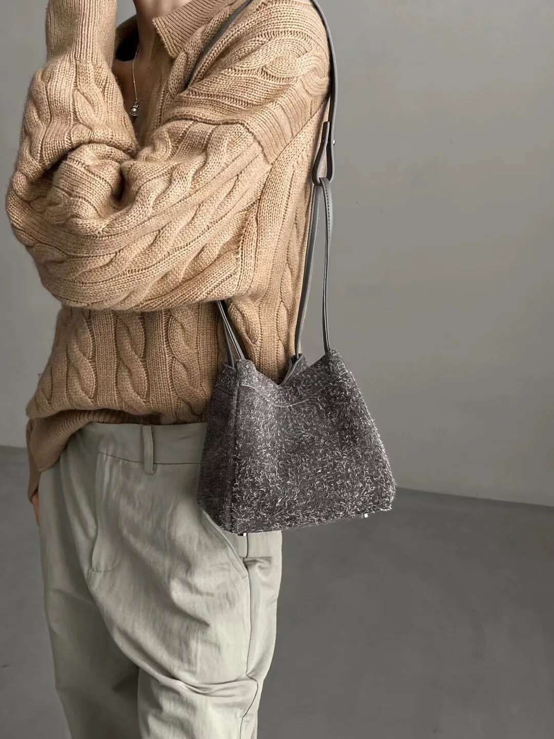Frosted Snowflake Suede Party Bags Designer Bag 2025 Vegetable Basket Vintage Sale Shoulder Women Carrying Small Handbags