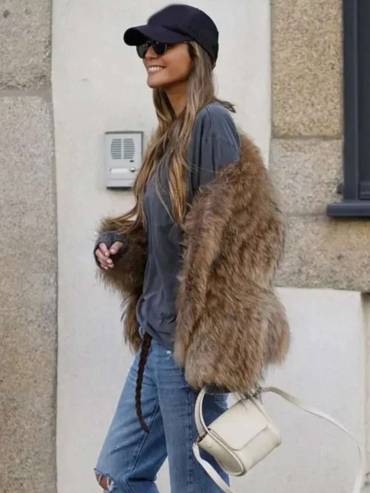 ZBZA Women's Faux Fur Cropped Coat V-Neck Long-Sleeved Thick Warm Solid Streetwear Soft Cardigan Fall Winter New Chic Outerwear