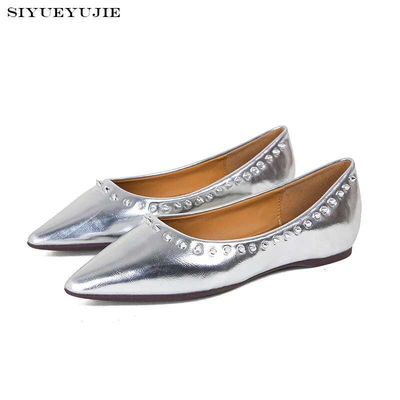 2024 European And American Spring/Summer New Fashion Rivet Pointed Women's Ballet Flat Shoes Large Versatile Sandals
