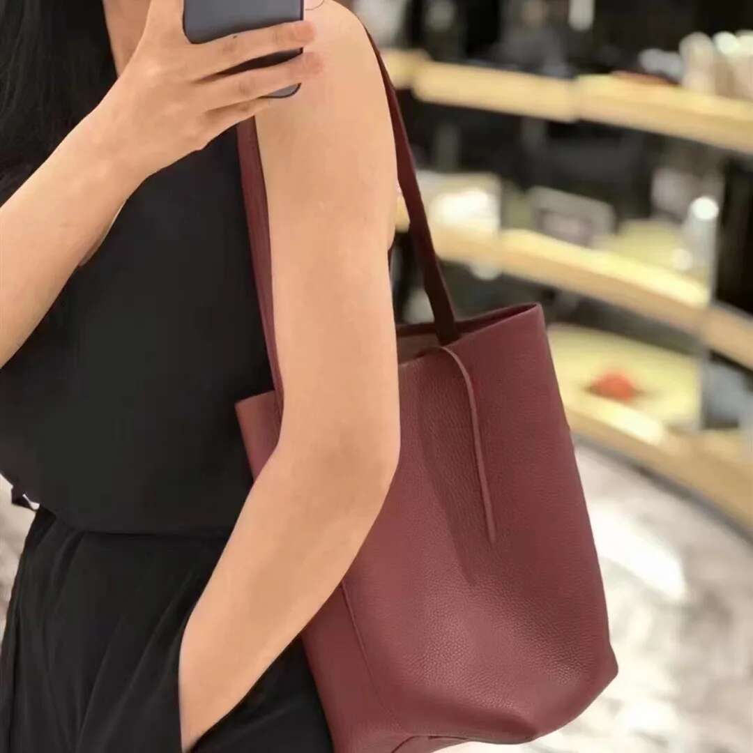 2022 New Brand Women Fashion Lady Casual Leather Shoulder Bag Soft Underarm Pack Female Tote Bucket Handbag For Girls