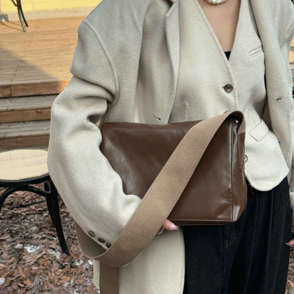 Motingsome Women Messenger Bags Crossbody Satchel Designer Bag Wide Shoulder Strap Daily Purses Black 2025 New