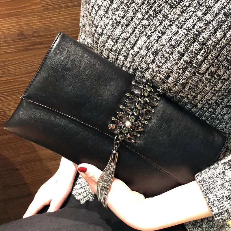 Ladies Fashion and Elegant Handbag Tassel Envelope Bag with Diamond Inlaid One Shoulder Crossbody Handbag 250106