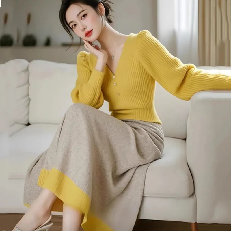 Autumn and winter socialite temperament casual suit Vneck long sleeved knitted topskirt twopiece set 250106