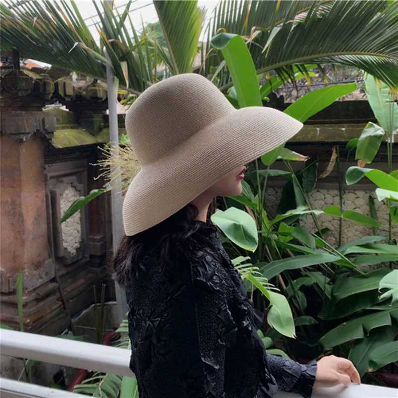 2021 Fem Summer wens hat Hepburn style retro design wide brimmed straw hat solid color beach holiday beach hat big sun hat X250109